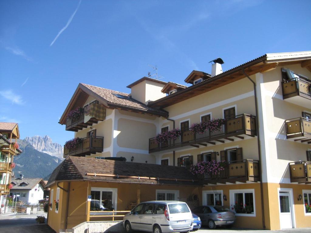 Hotel El Geiger Pozza di Fassa Dış mekan fotoğraf